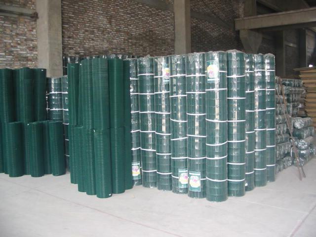 A hegesztett rács PVC bevonattal népszerű termék