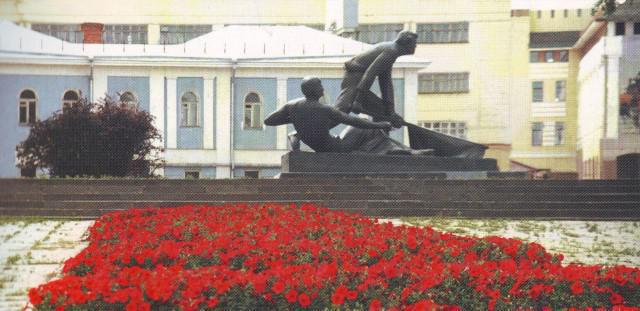 Ivanovo városa: az 1905-ös forradalom harcosainak emlékműve